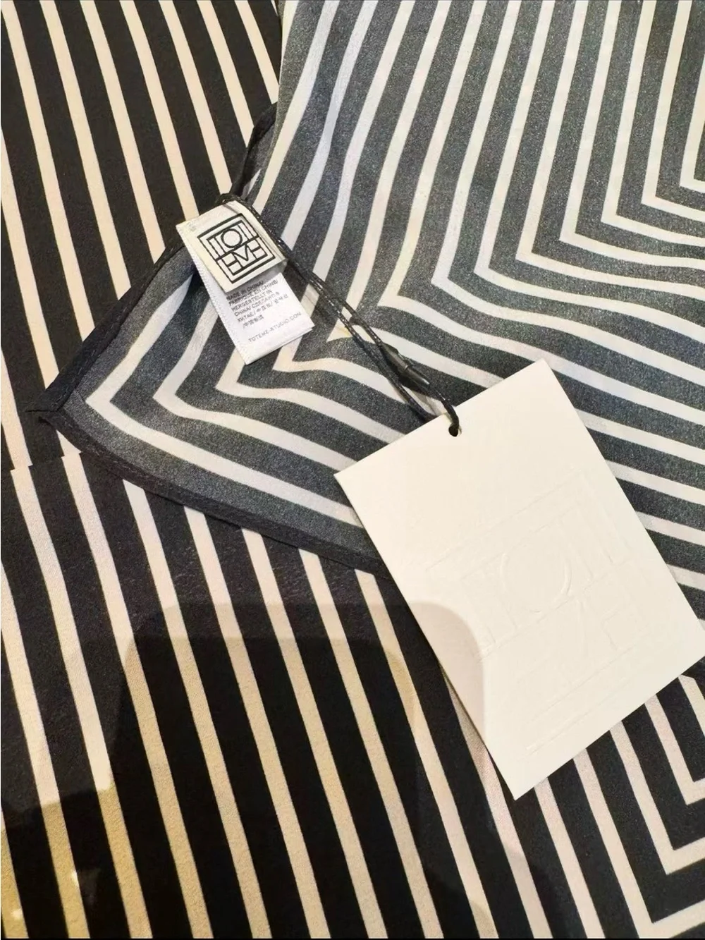 Totems Black & White silk scarf